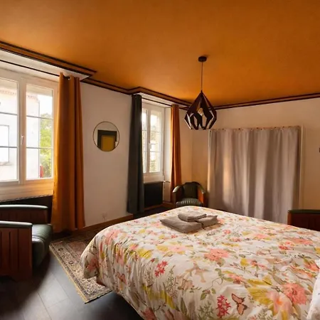 Relai Du Chateau-nos 2 A 16 * Chemille-en-Anjou